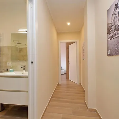 Prestigious Re Di Apartman