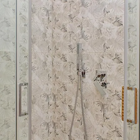 Prestigious Re Di Apartman