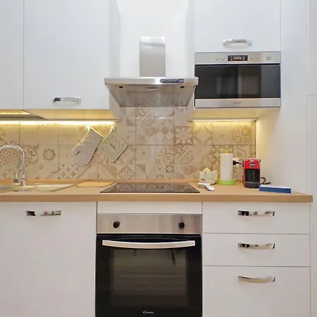 Apartman Prestigious Re Di